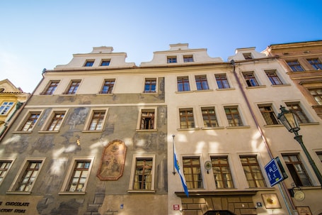 Residence Thunovska 19