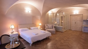 Studio Suite (Learco) | Living area - Residence Thunovska 19 (Prague)