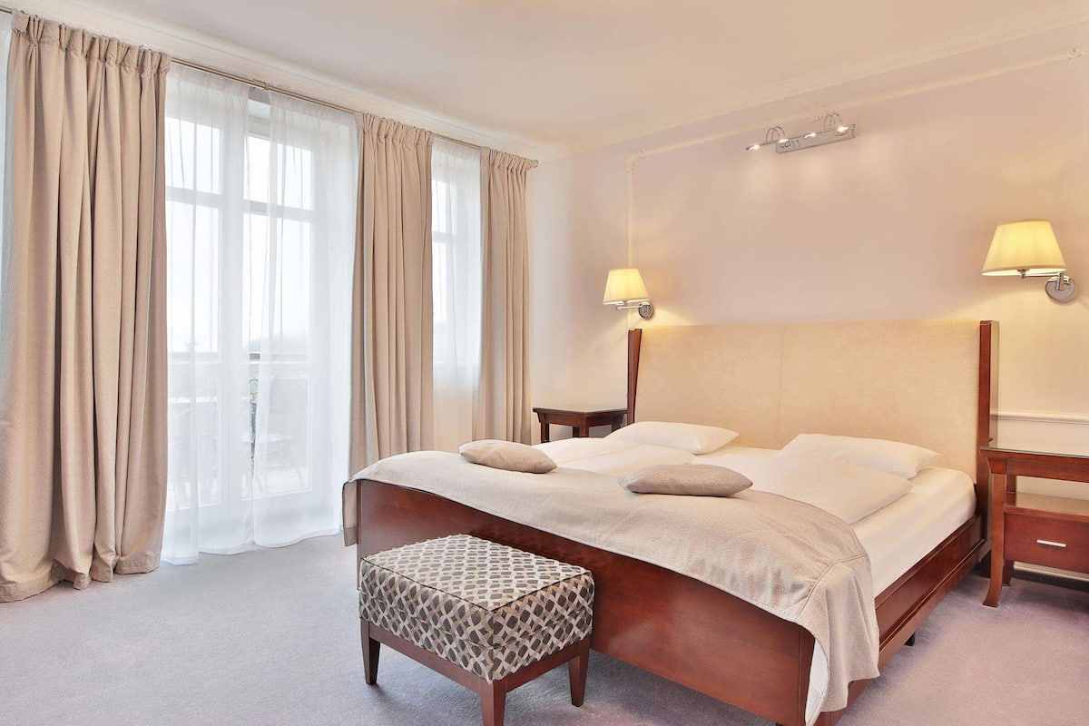 Chambre Double Deluxe, 1 lit double, patio, vue ville