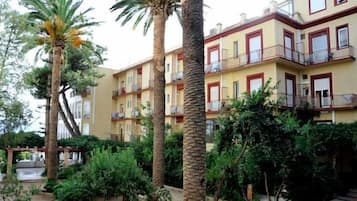 Fyrir utan