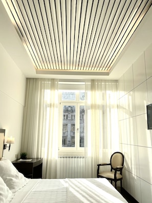 Comfort Double Room, 1 Queen Bed, City View