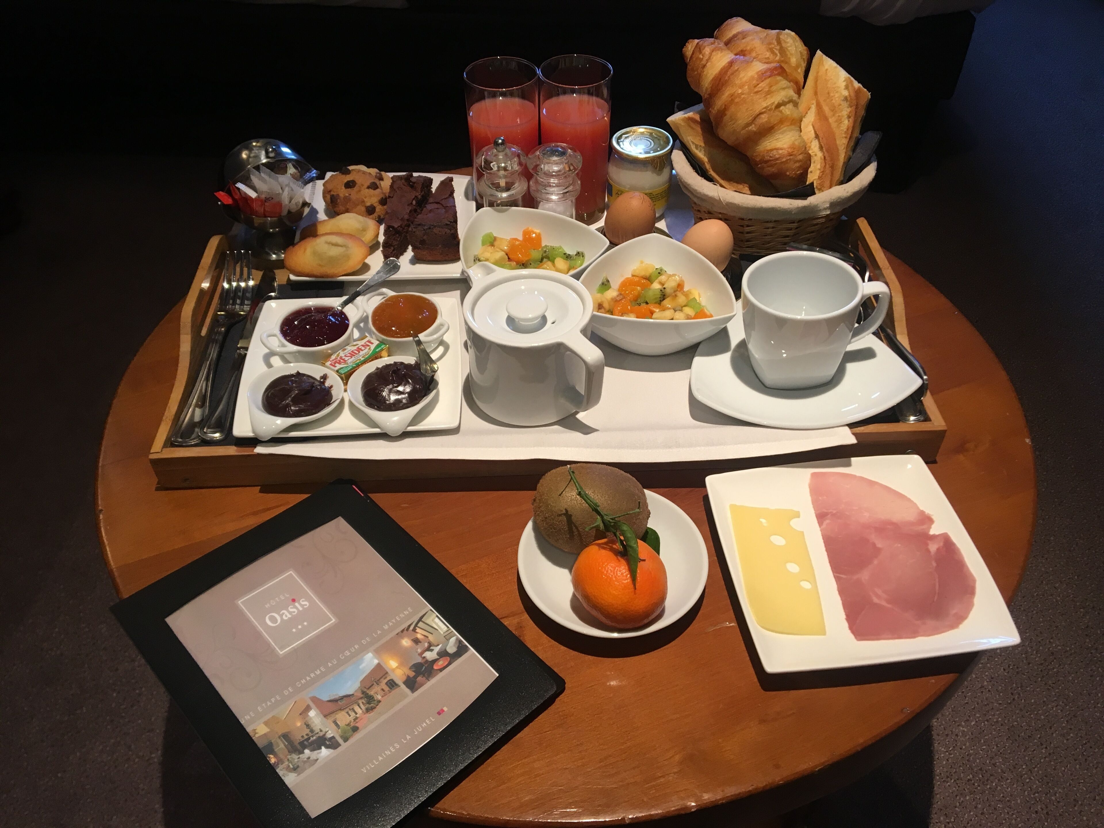 room service – dining