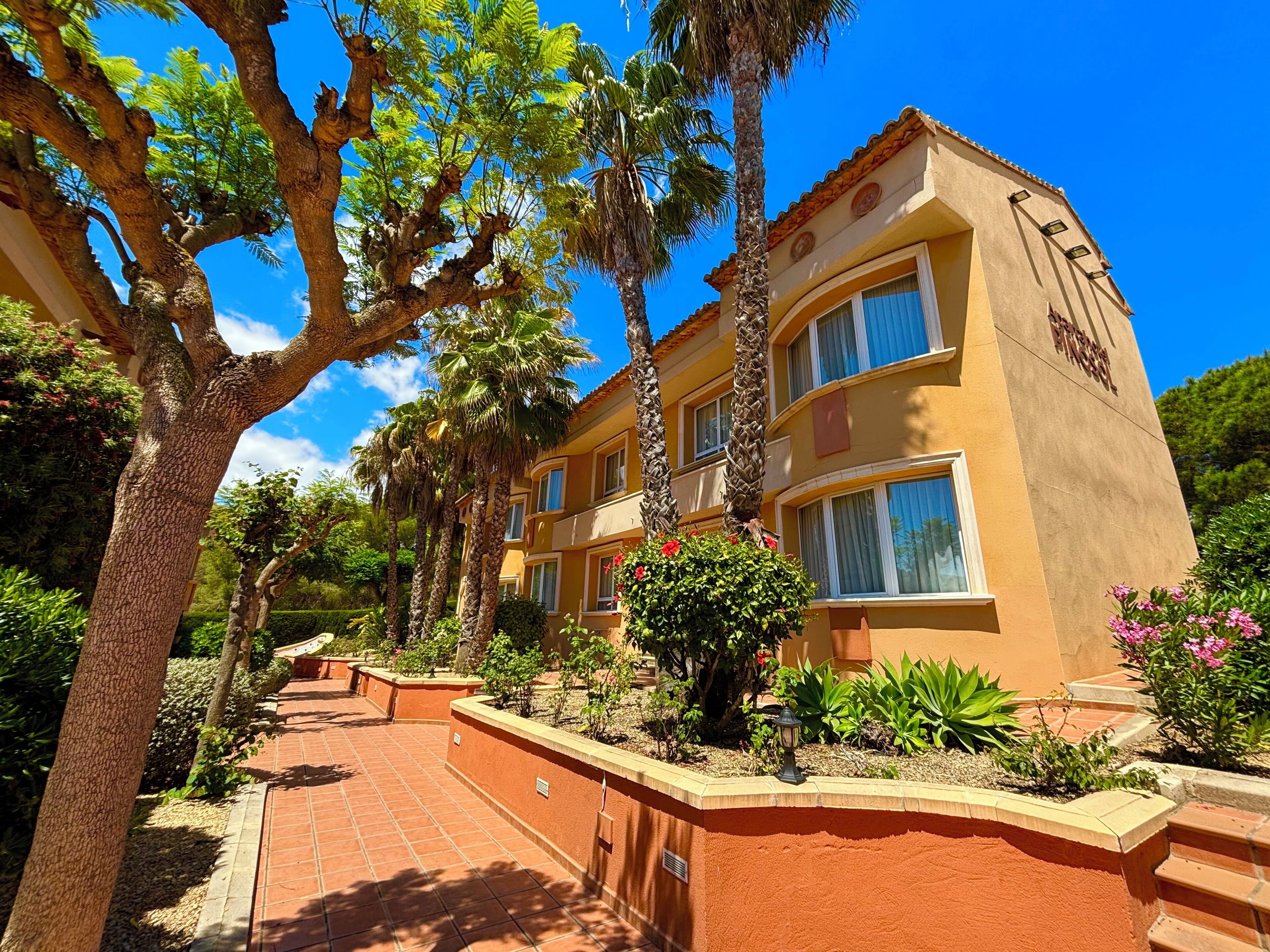 Fachada de la propiedad