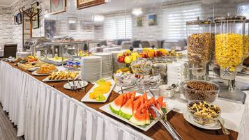 Tägliches inbegriffenes Frühstücksbuffet