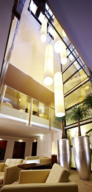 Interior entrance - Alpen Karawanserai Time Design Hotel (Saalbach-Hinterglemm)