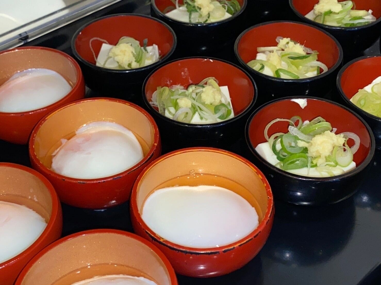 daily buffet breakfast (jpy 2500 per person)
