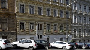Exterior - Royal Plaza (Prague)