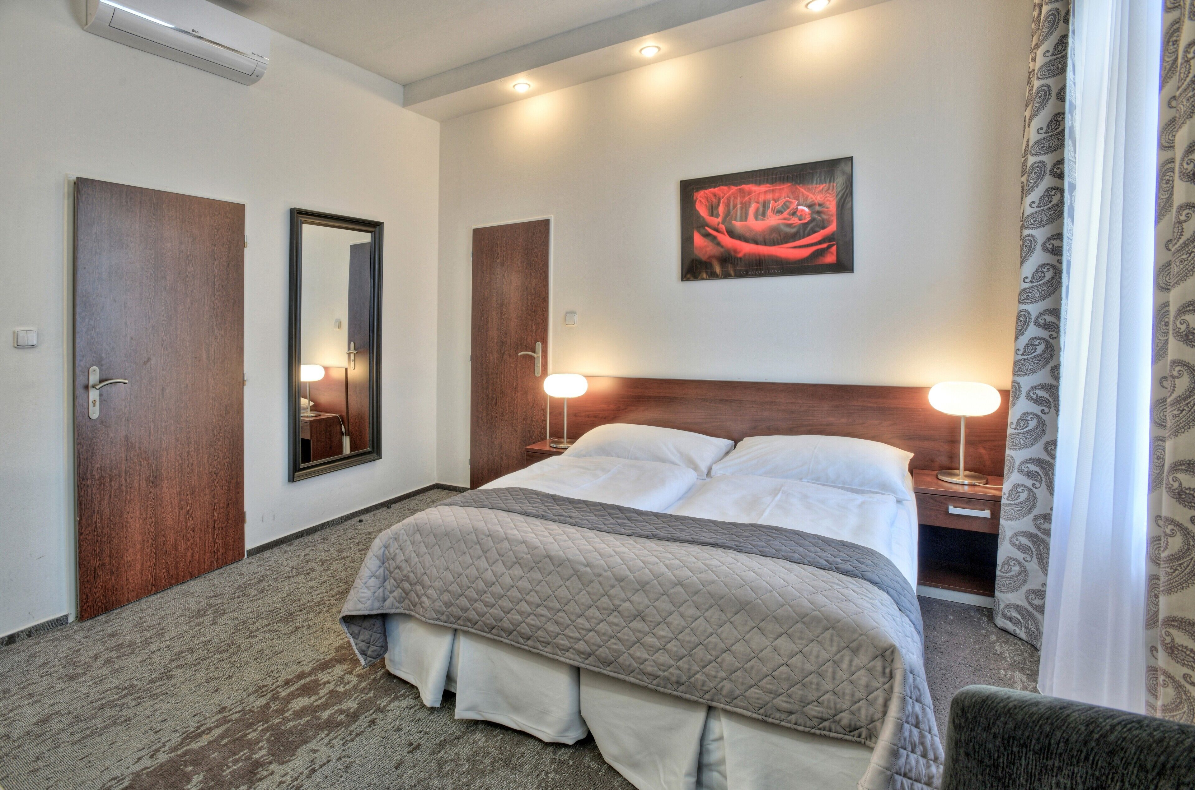 Foto - A1 Royal Plaza