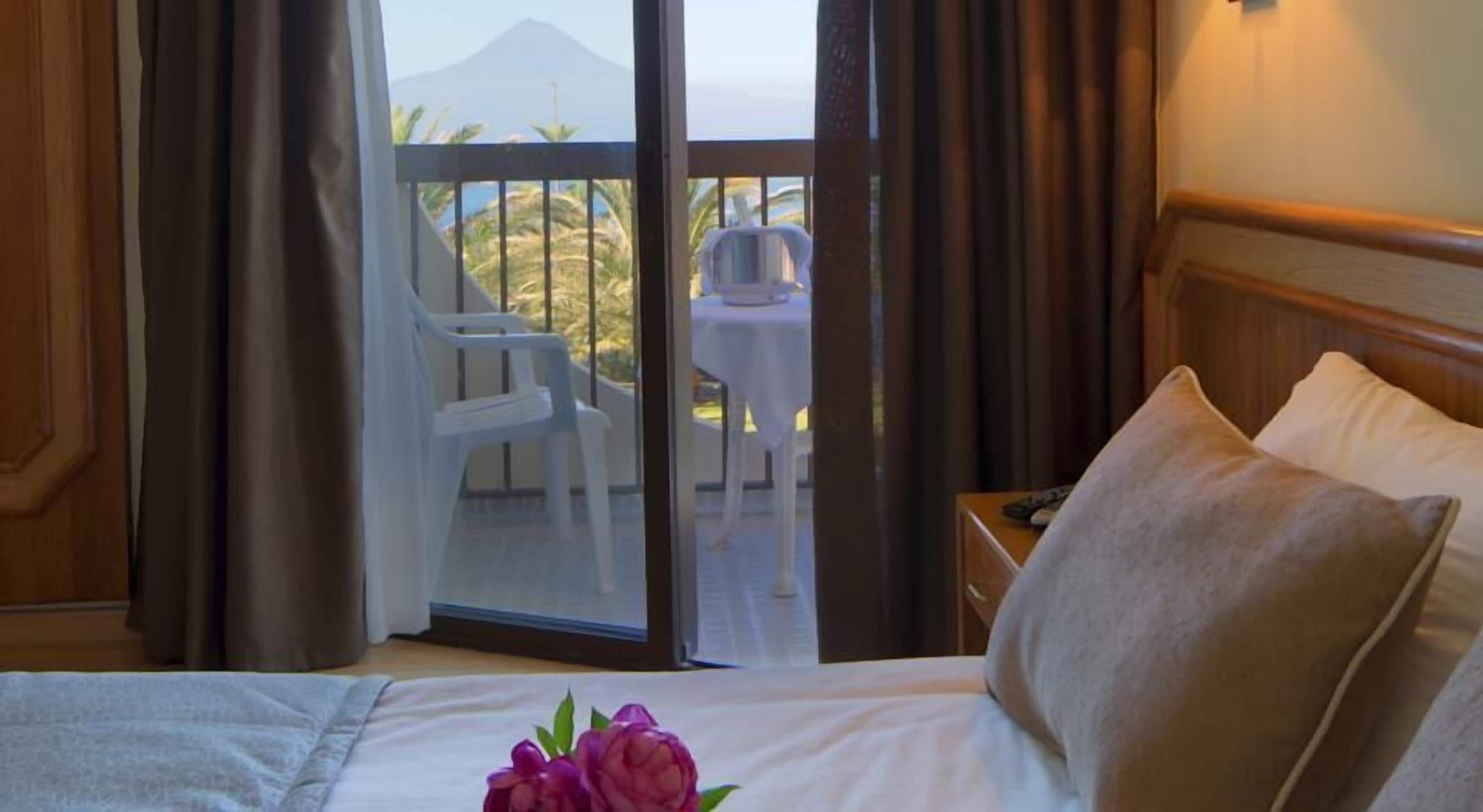 In-room safe, desk, rollaway beds, free WiFi