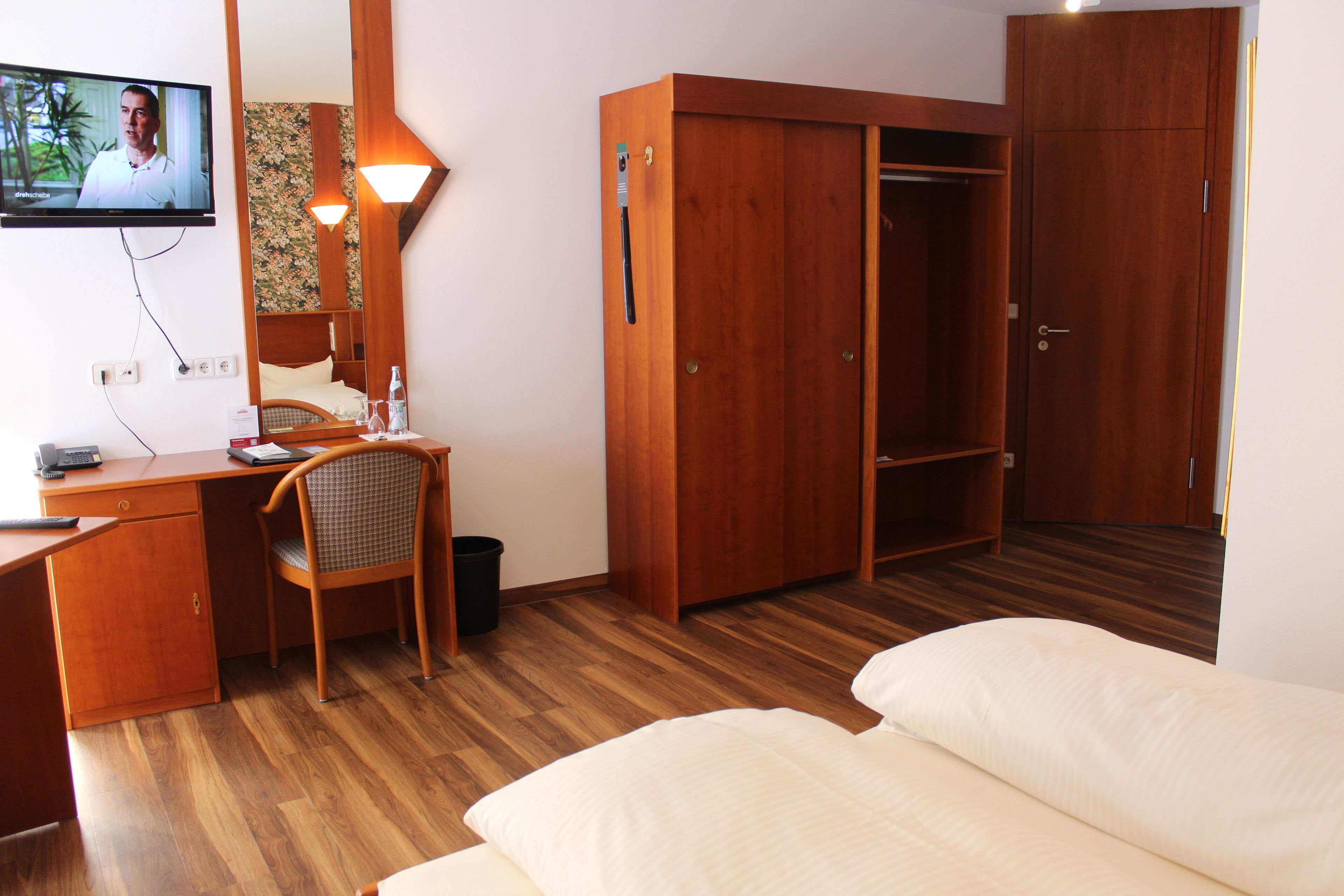 Triple Room | Television