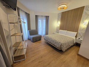 Cortinas blackout, wifi gratis y ropa de cama 