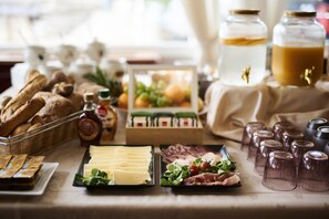 Daily buffet breakfast (EUR 20 per person)