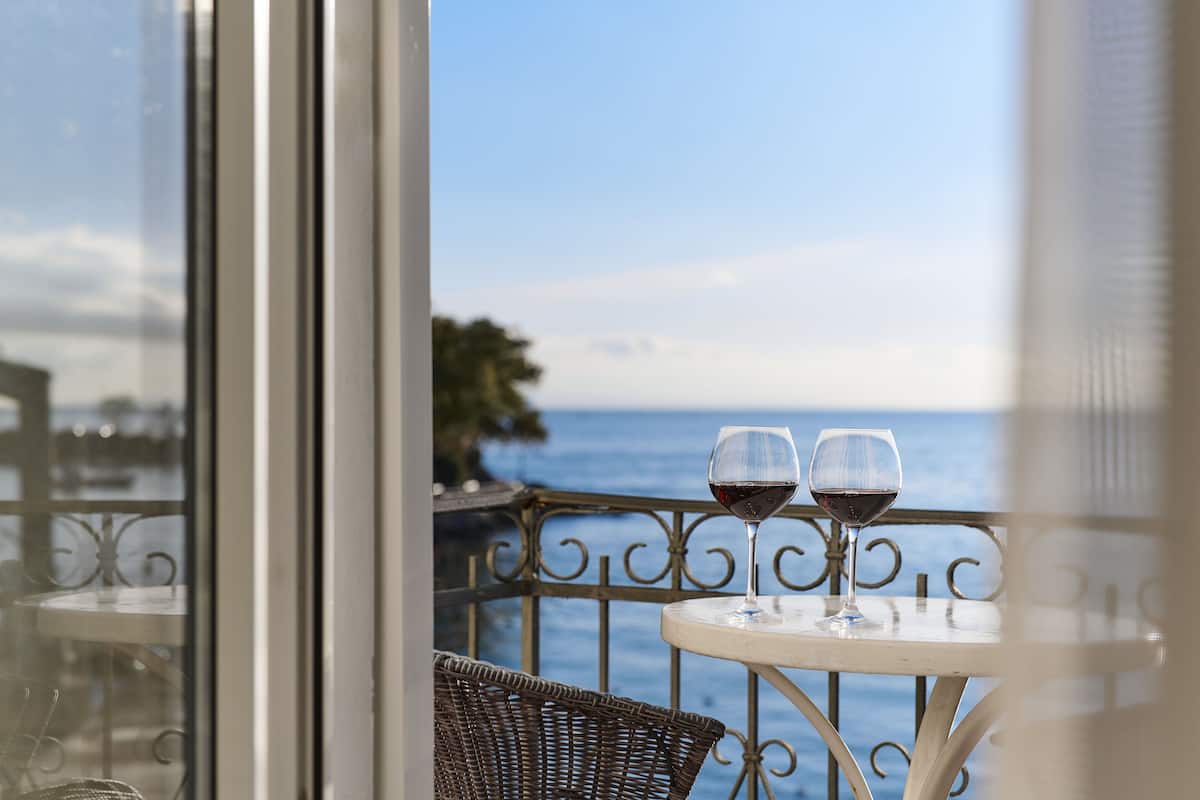 Habitación doble superior, balcón, vista al mar | Vista desde la habitación
