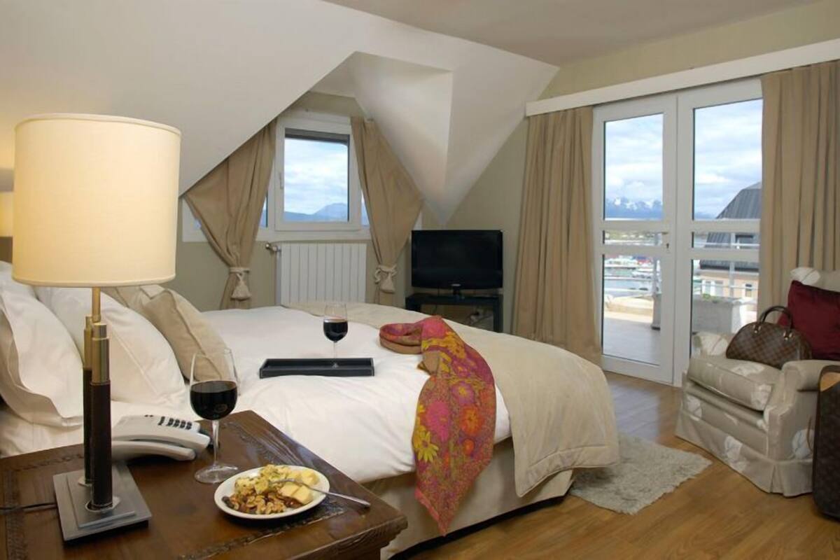 1 bedroom, premium bedding, down duvets, pillow-top beds