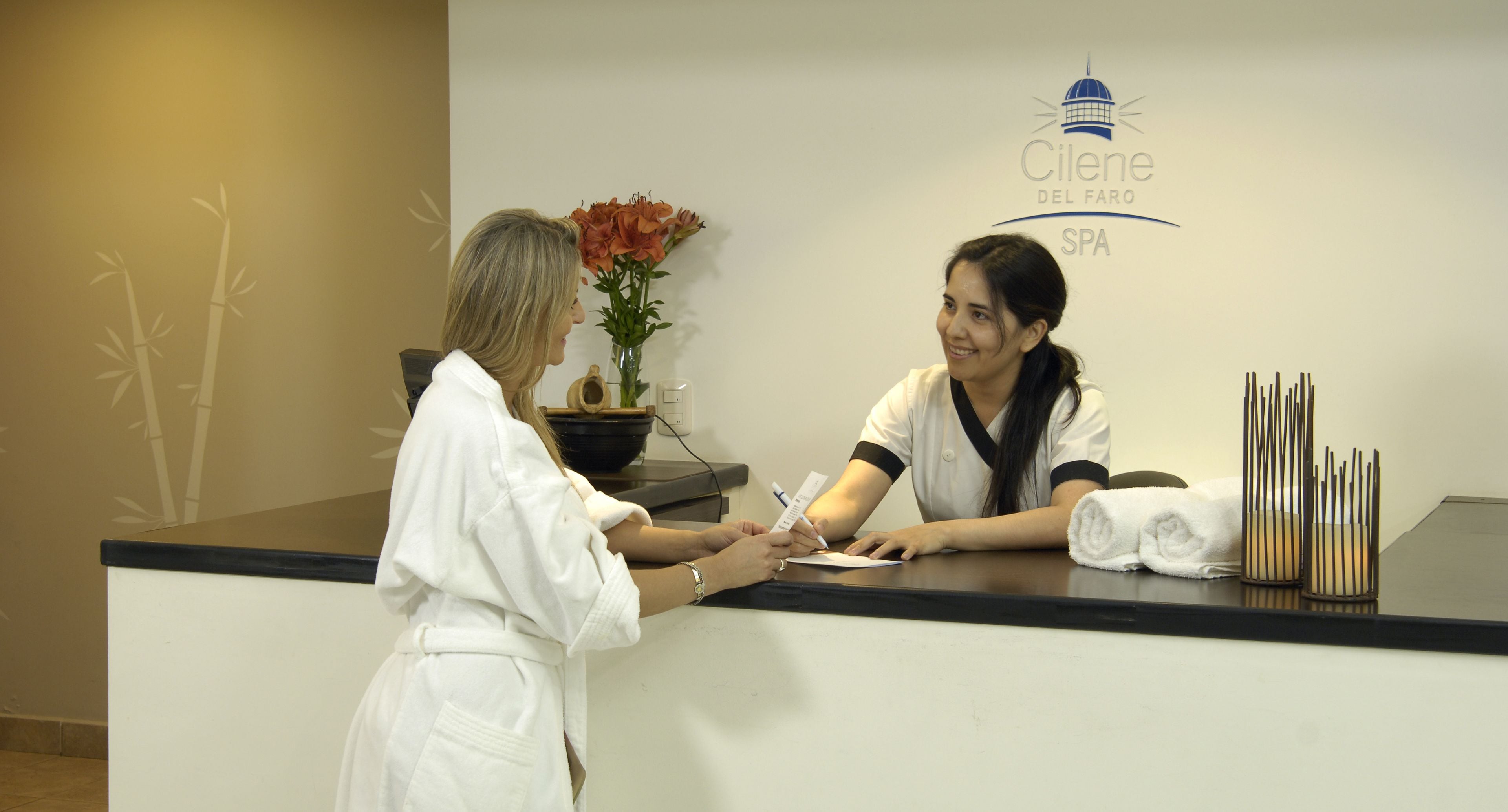 couples treatment room(s), sauna, hot tub, body treatments, mud baths