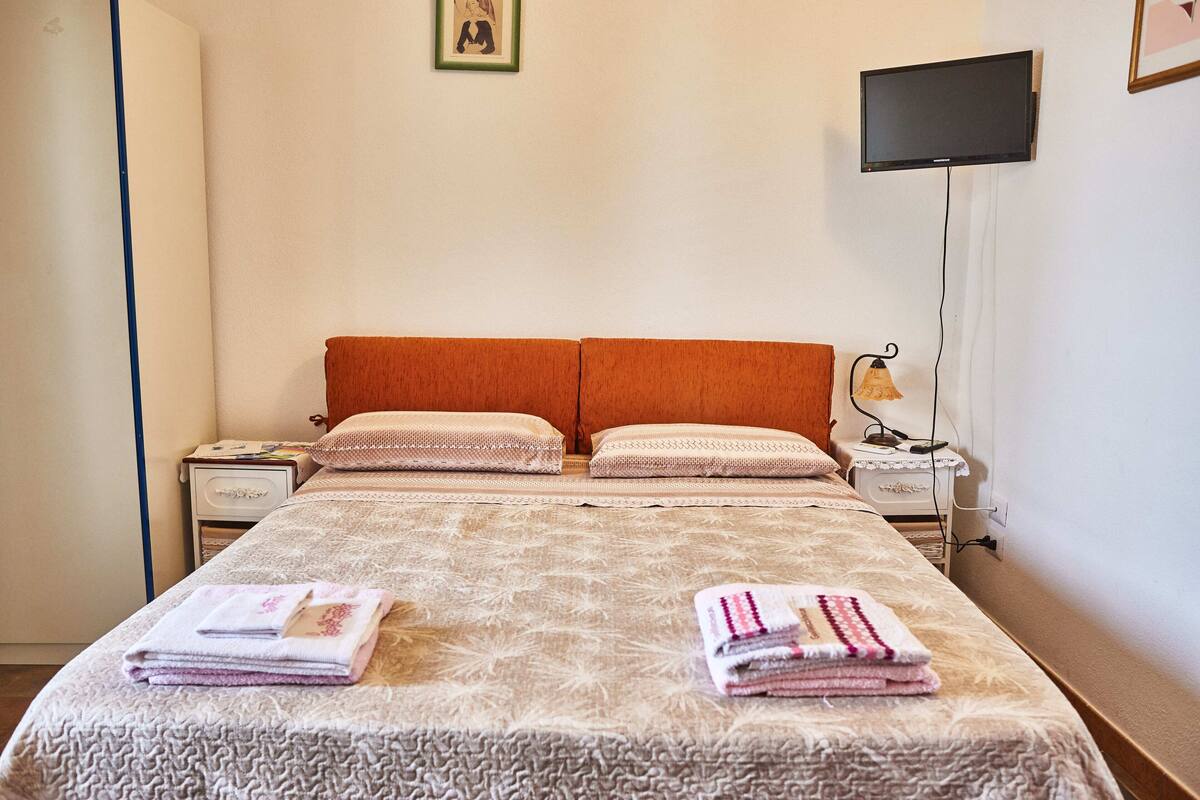 Quarto casal | Roupas de cama premium, edredons de pluma, camas Select Comfort