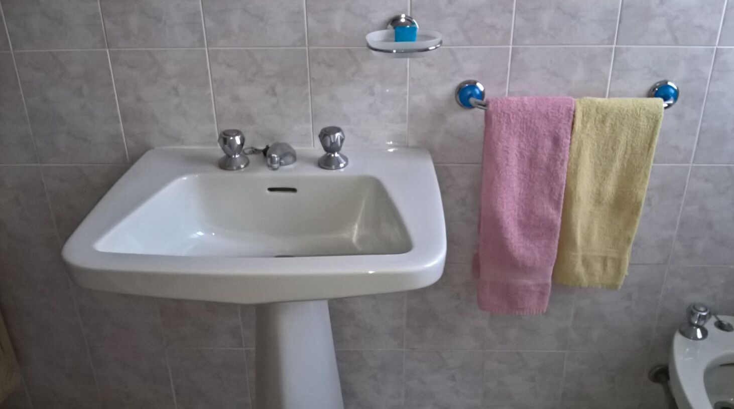 Select-Comfort-Betten, Schreibtisch, Internetzugang