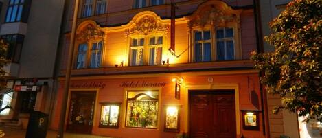 Front of property - evening/night