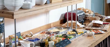 Daily buffet breakfast for a fee