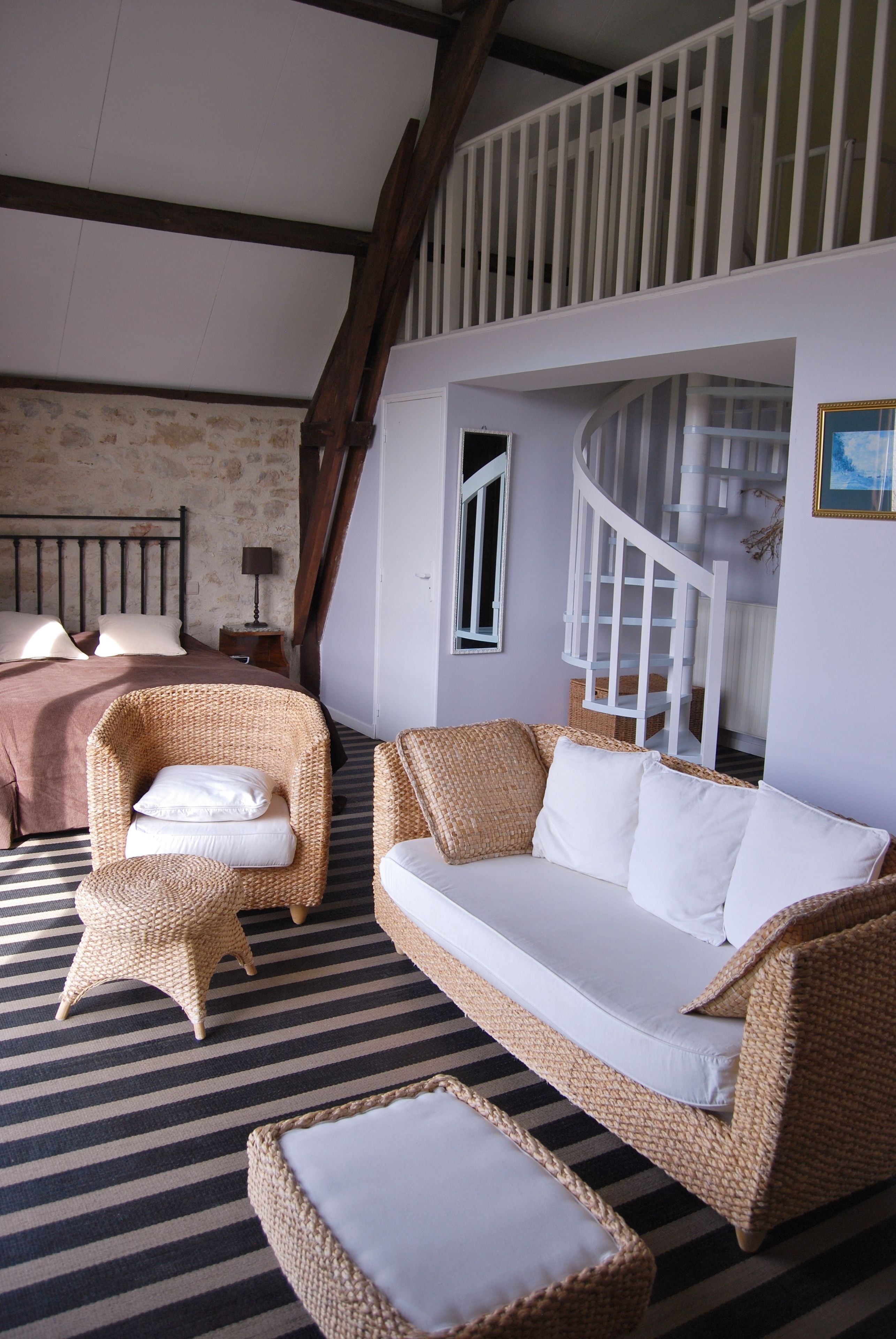 panoramic double room | 1 bedroom, desk, soundproofing, free wifi