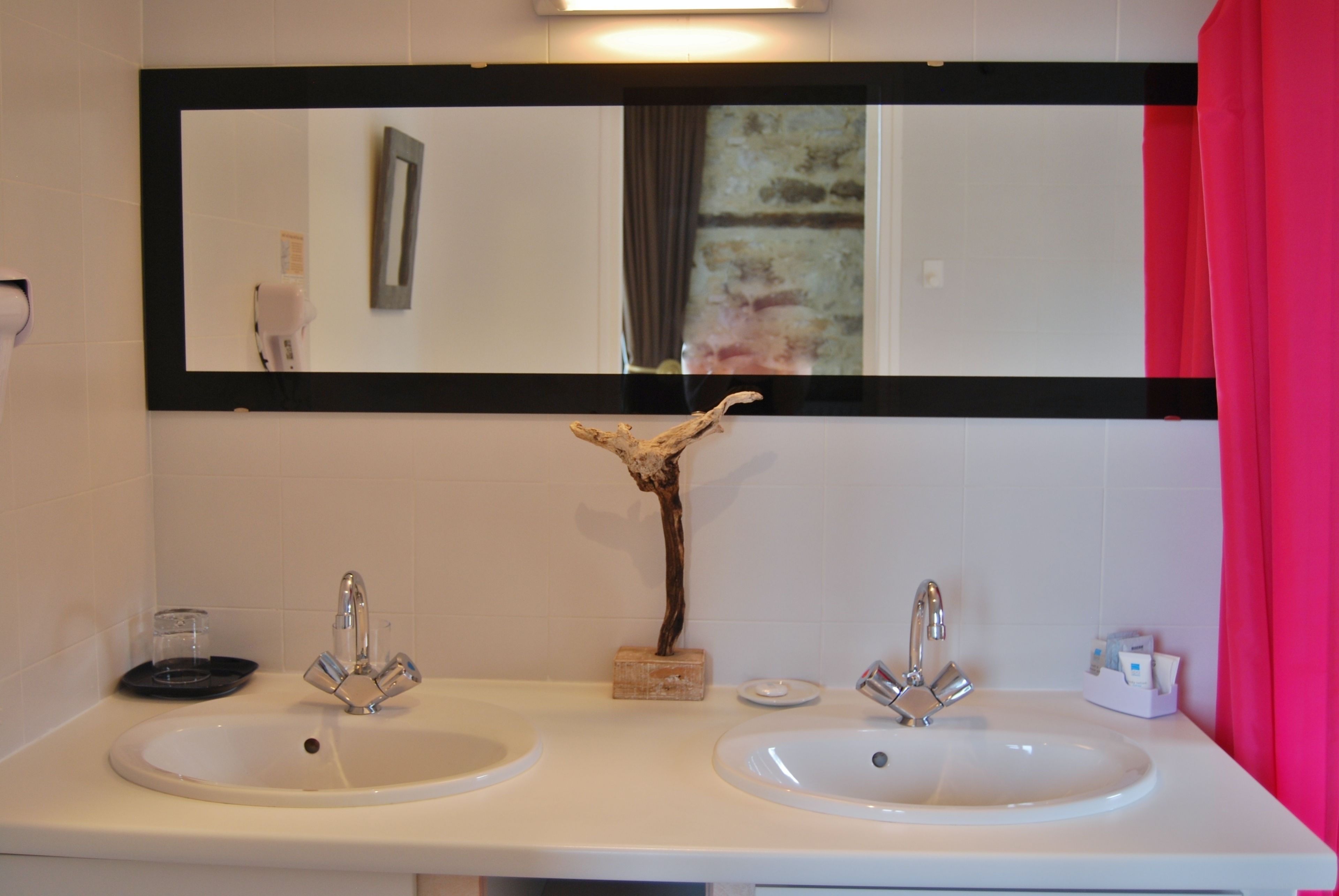 panoramic double room | 1 bedroom, desk, soundproofing, free wifi