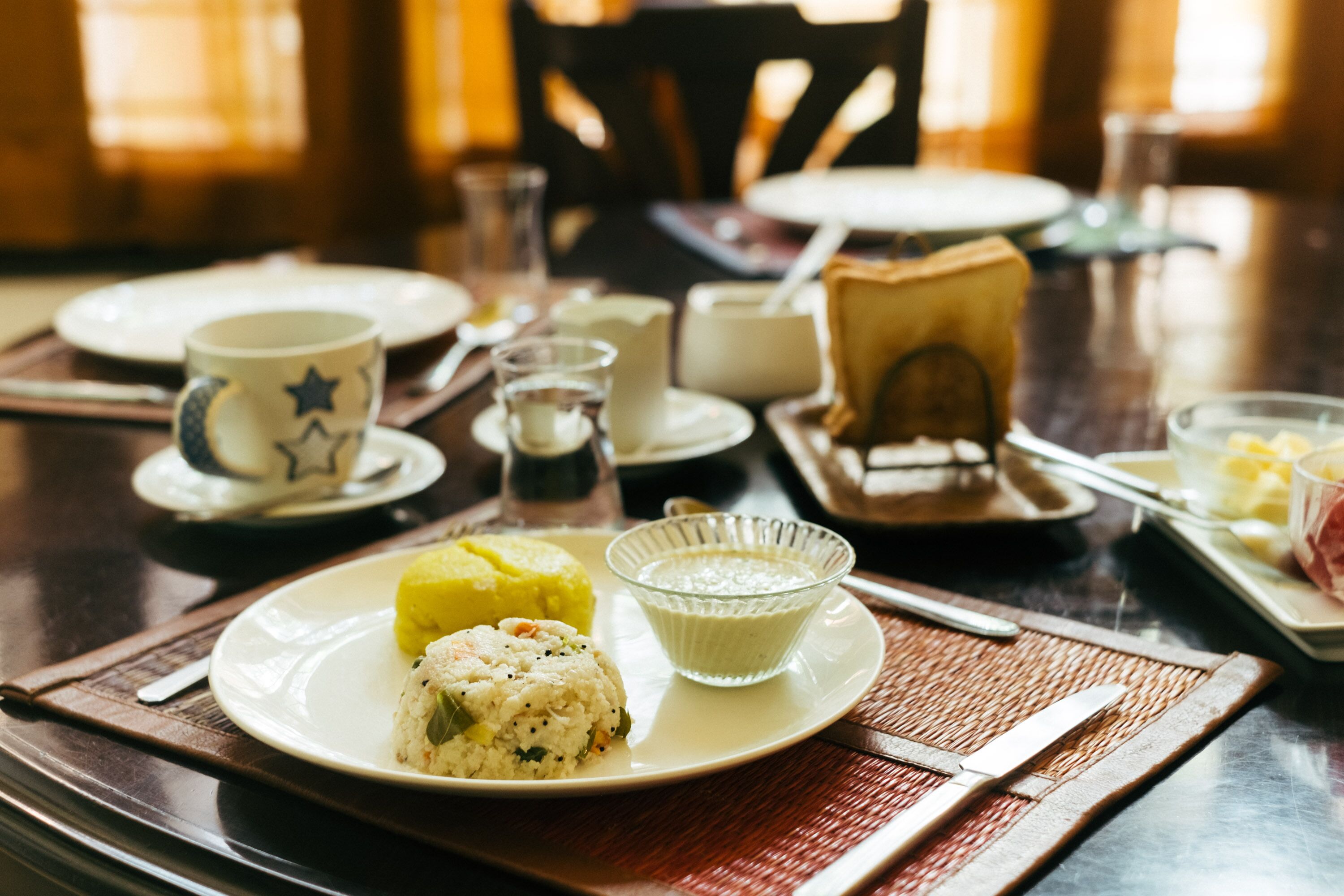 free daily cooked-to-order breakfast