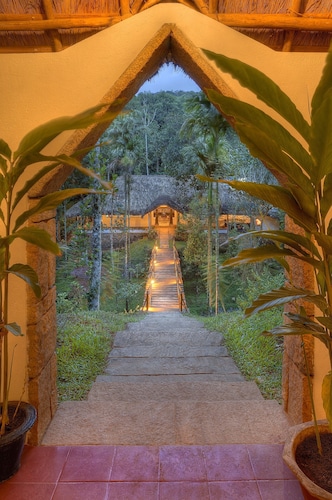 Amritara Shalimar Spice Garden Resort & Spa