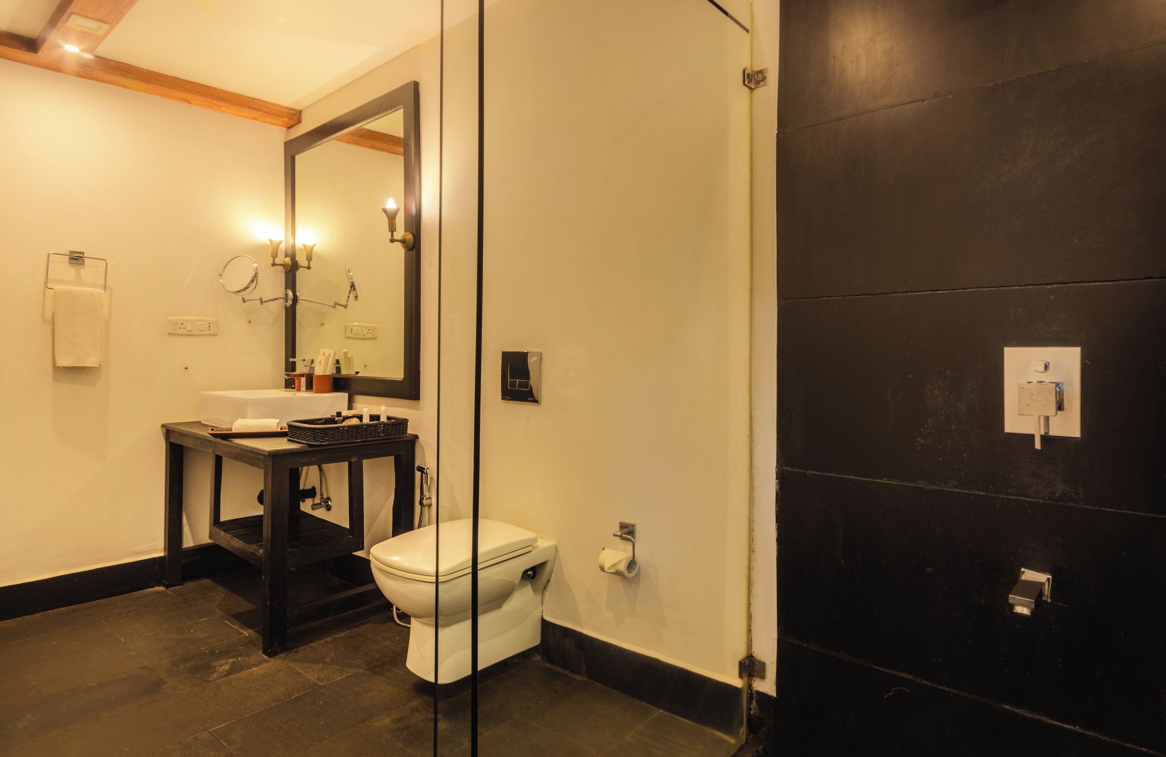 elegant cottage | bathroom | shower, rainfall showerhead, free toiletries, hair dryer