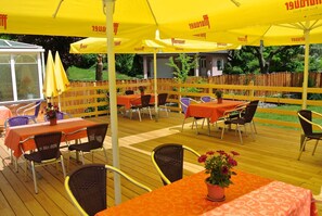 Sun deck