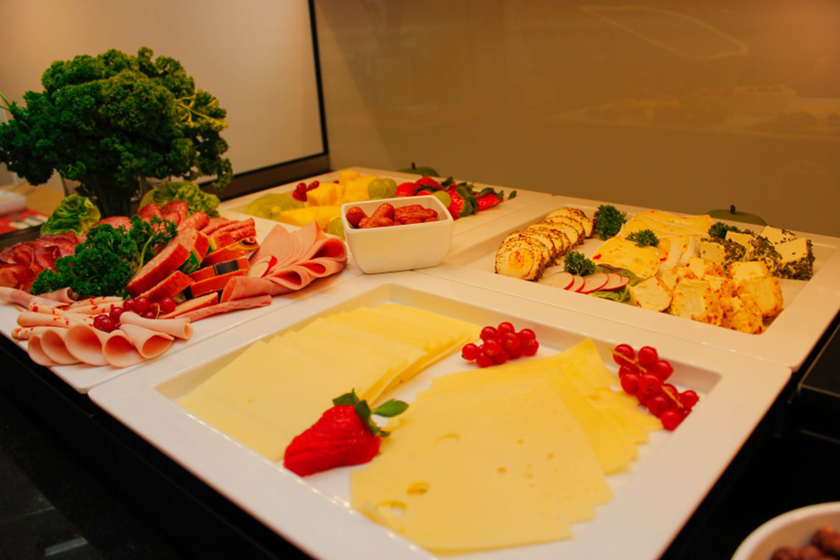 daily buffet breakfast (eur 15.90 per person)