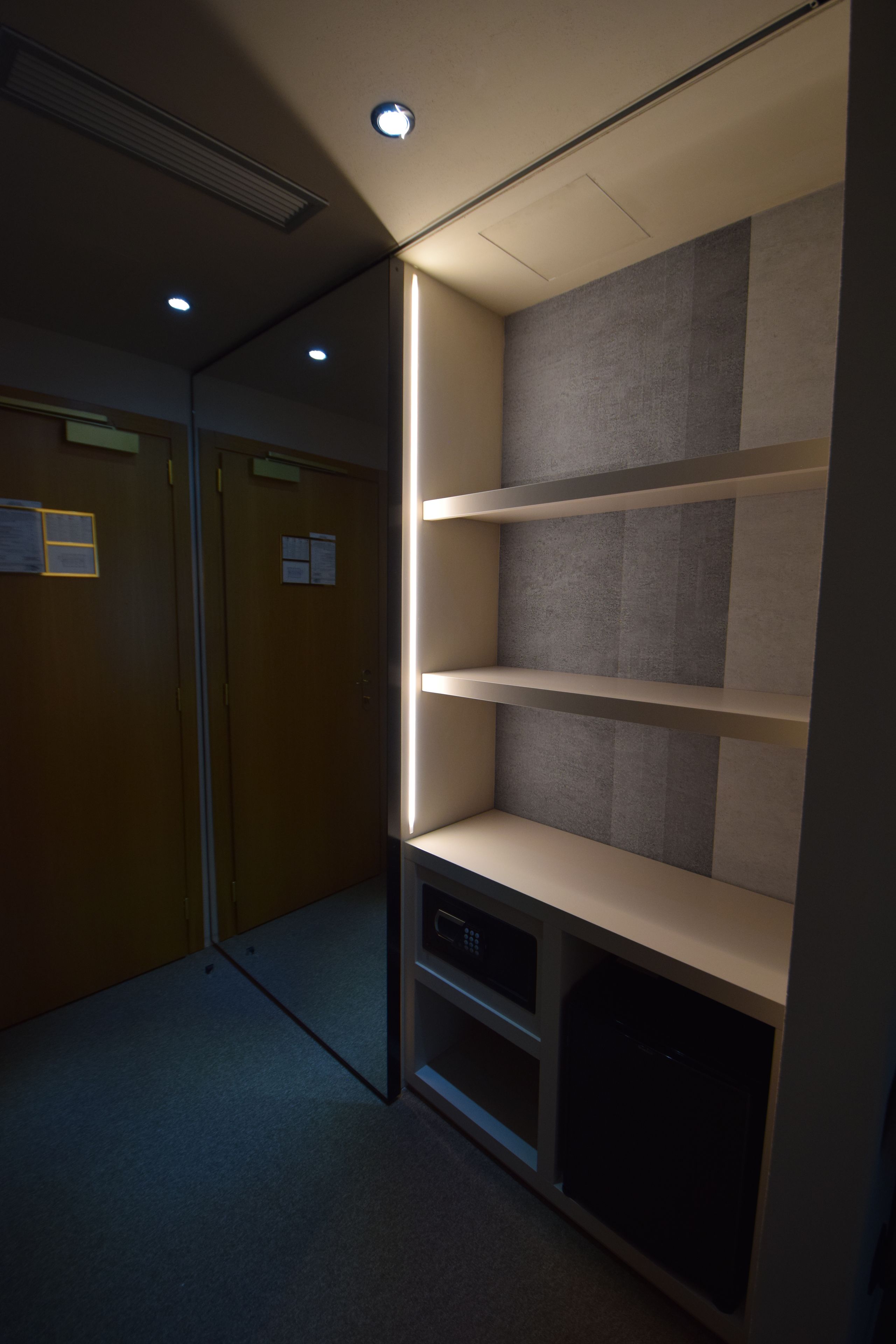 superior room, 1 double bed | minibar, in-room safe, desk, soundproofing