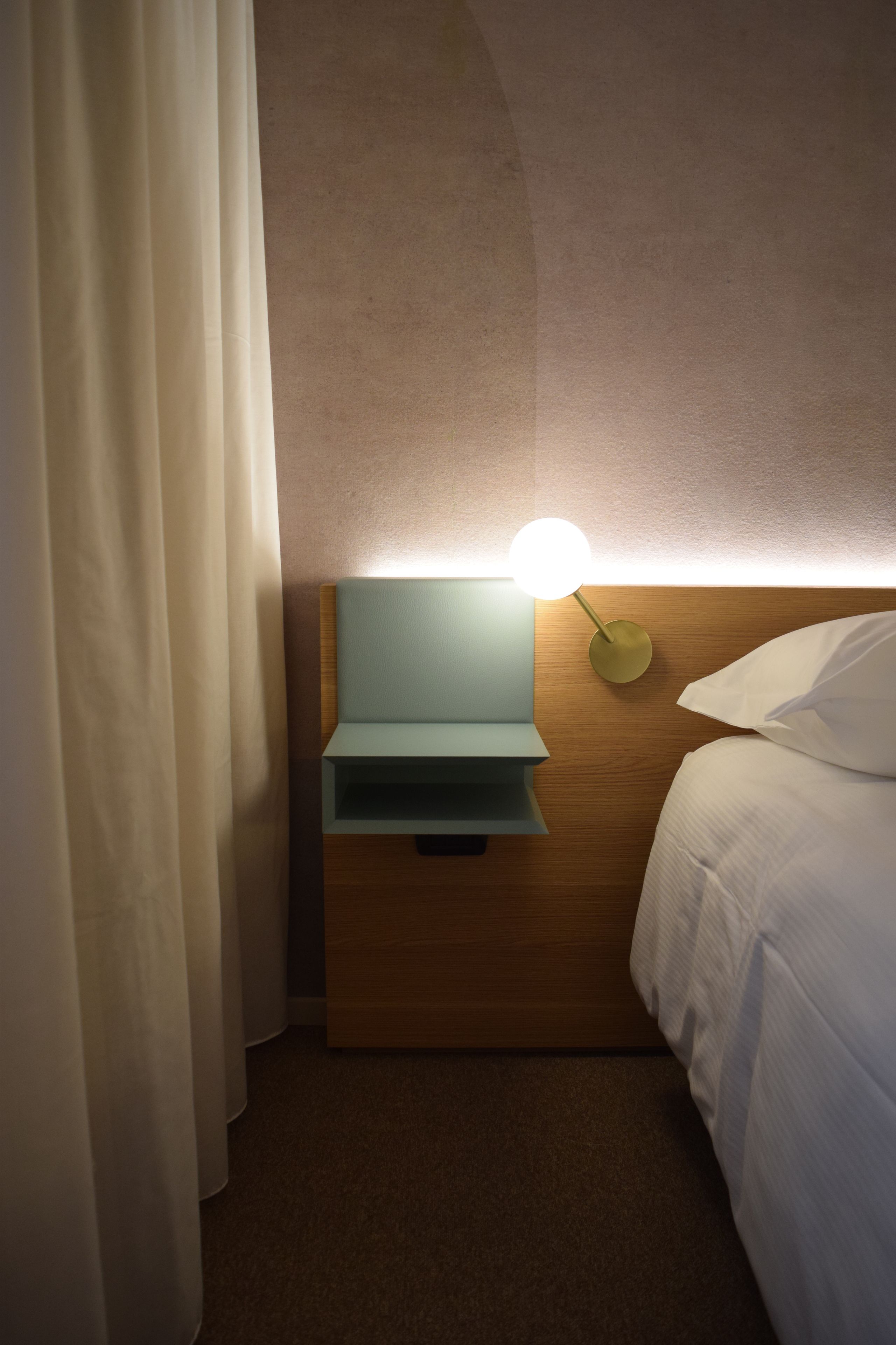 superior room, 1 double bed | minibar, in-room safe, desk, soundproofing