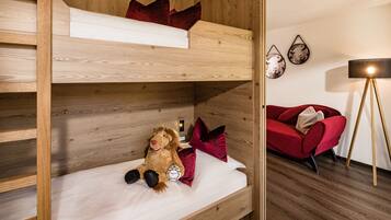 Family Suite | Children’s theme room