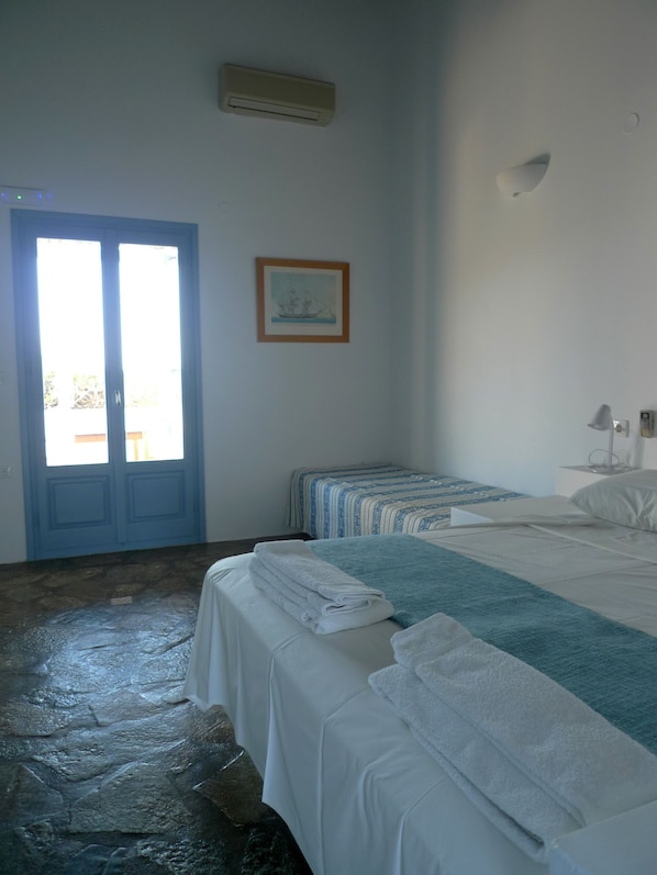Ropa de cama de alta calidad, camas Select Comfort y escritorio 