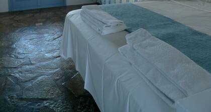 Oliaros Seaside Lodge