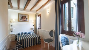 Interior detail - Venice Resorts (Venice)