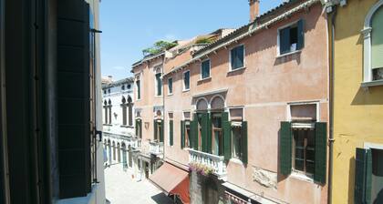 Venice Resorts