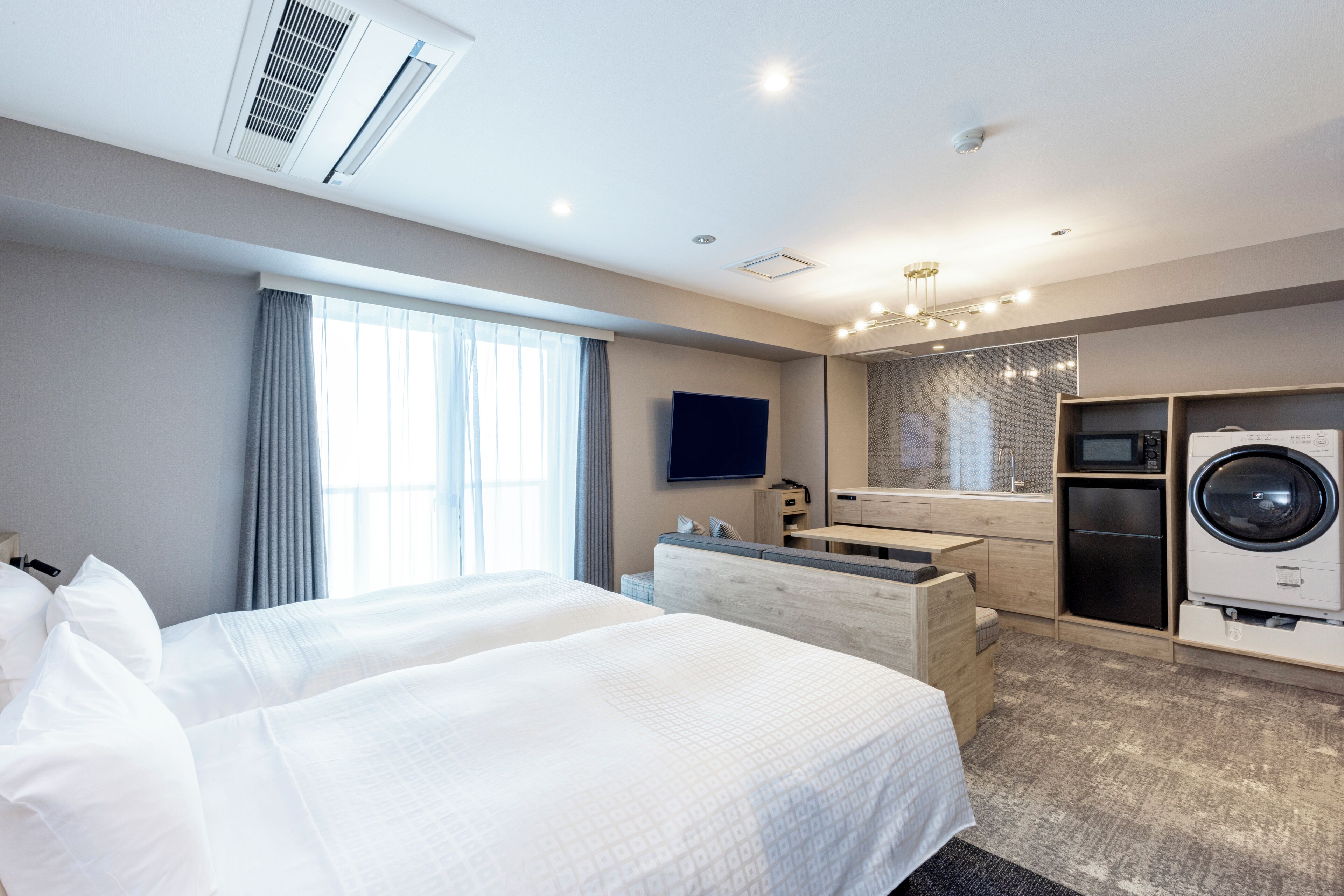 1 bedroom, in-room safe, desk, blackout curtains