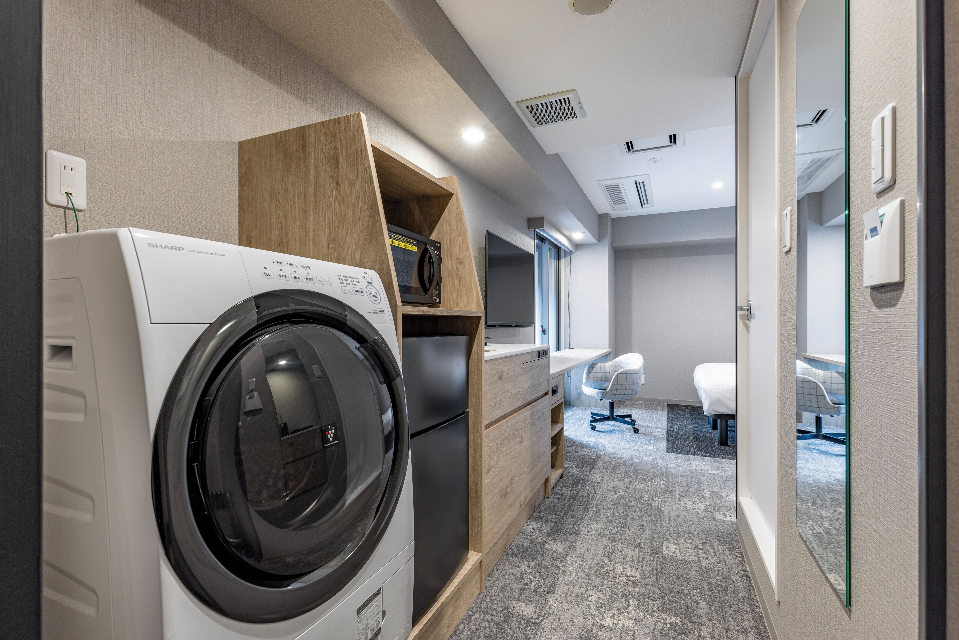 1 bedroom, in-room safe, desk, blackout curtains