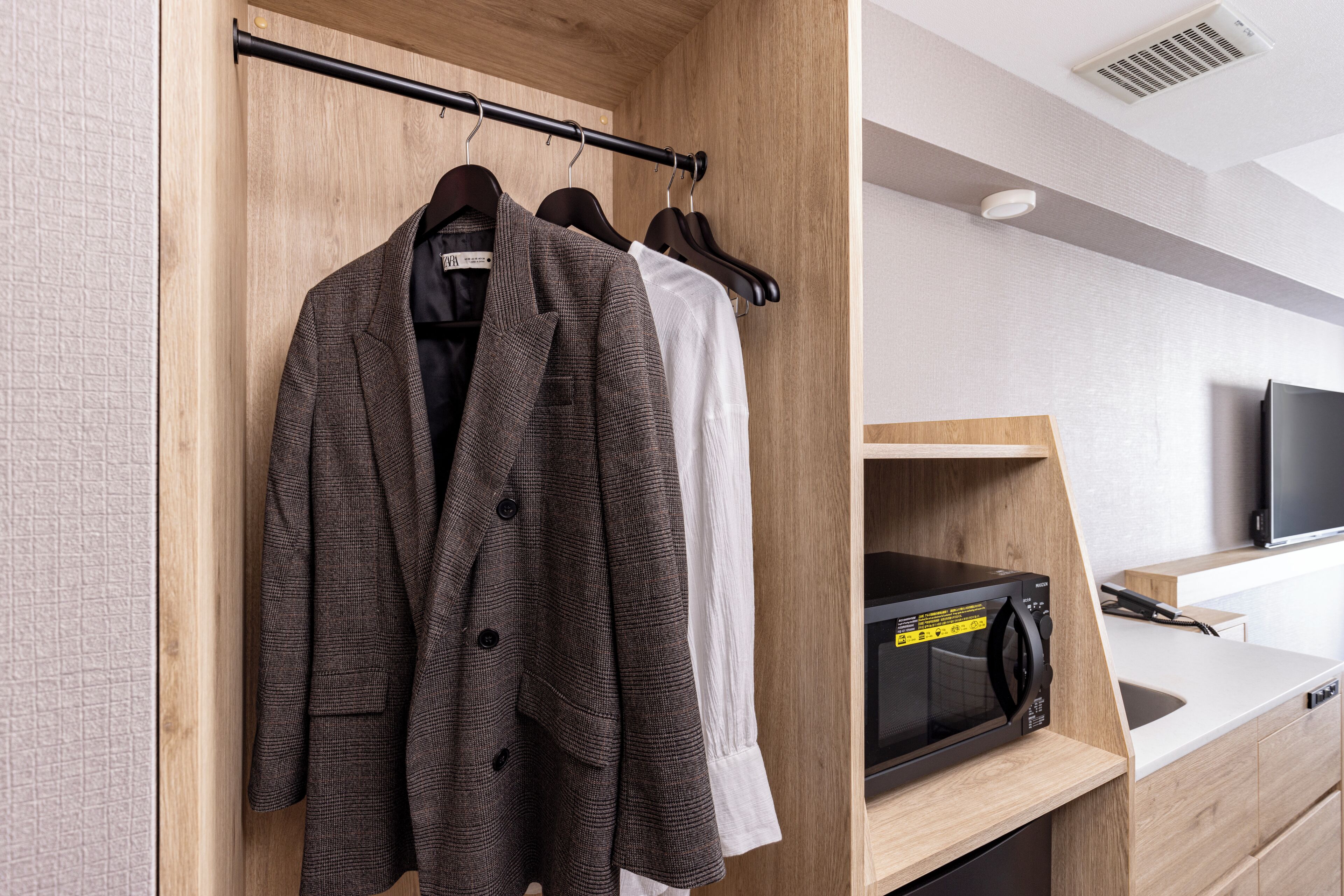 1 bedroom, in-room safe, desk, blackout curtains