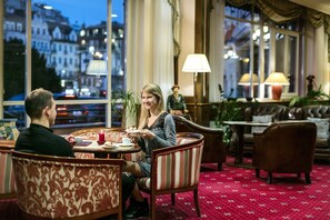 Breakfast, lunch, dinner served; local and international cuisine  - Interhotel Central (Karlovy Vary)