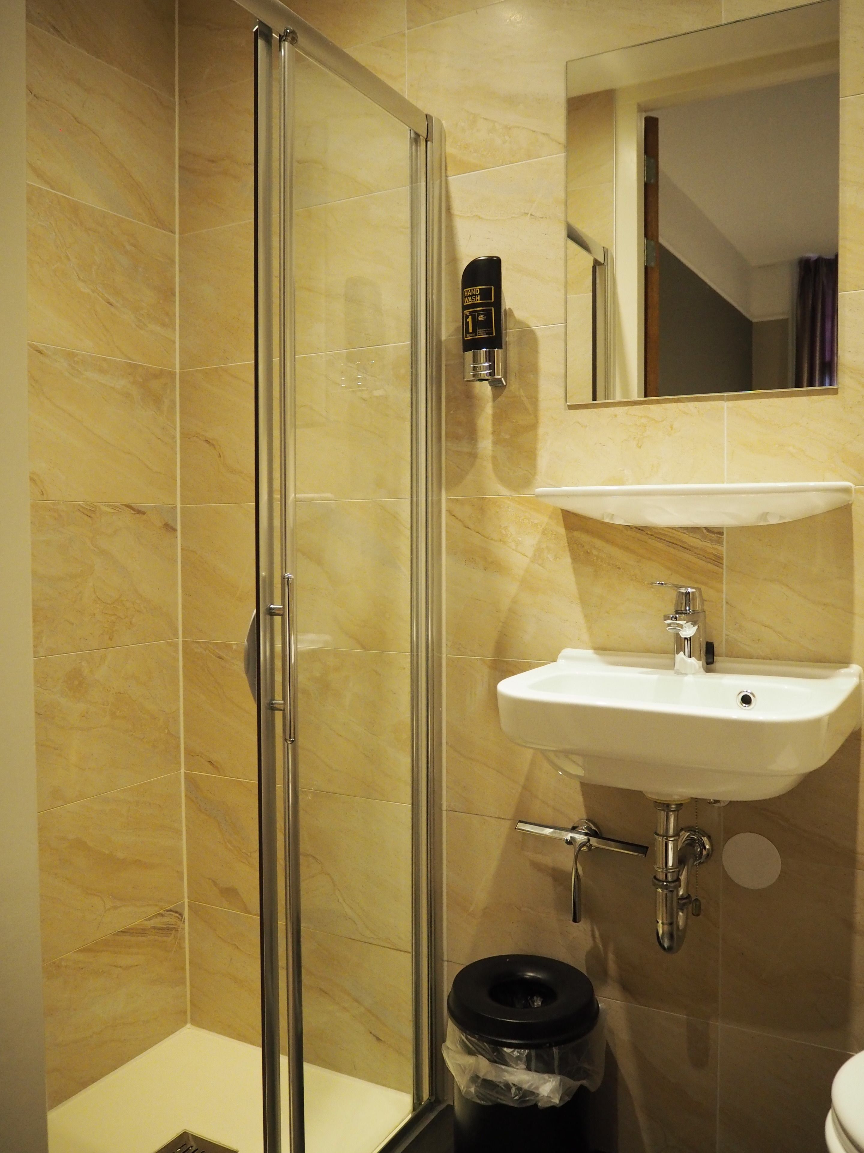 Foto - Blossoms City Hotel