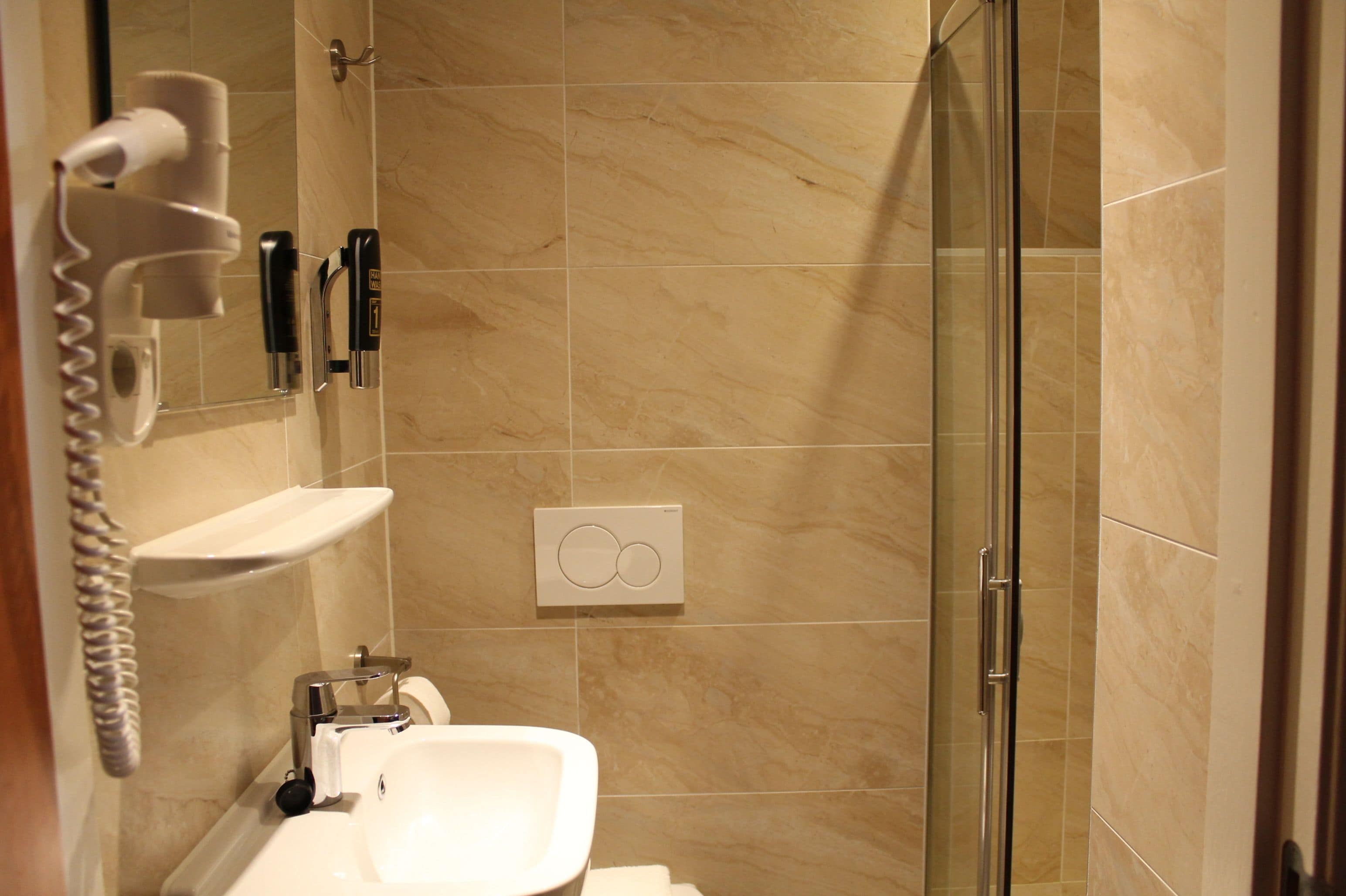 Foto - Blossoms City Hotel