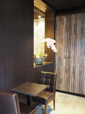 In-room dining - Hotel Blossoms (Amsterdam)