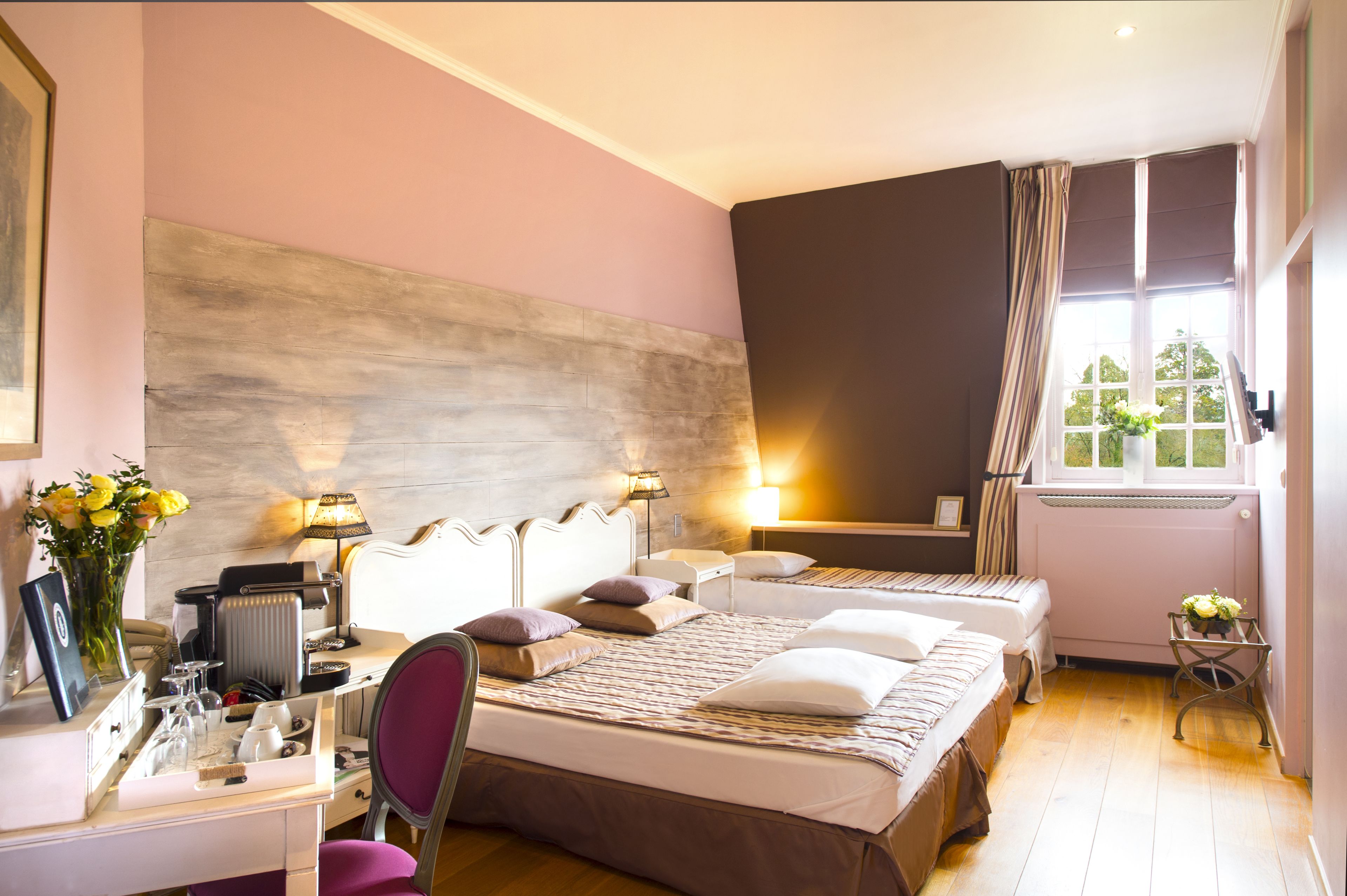 luxury room | minibar, in-room safe, individually decorated, individually furnished