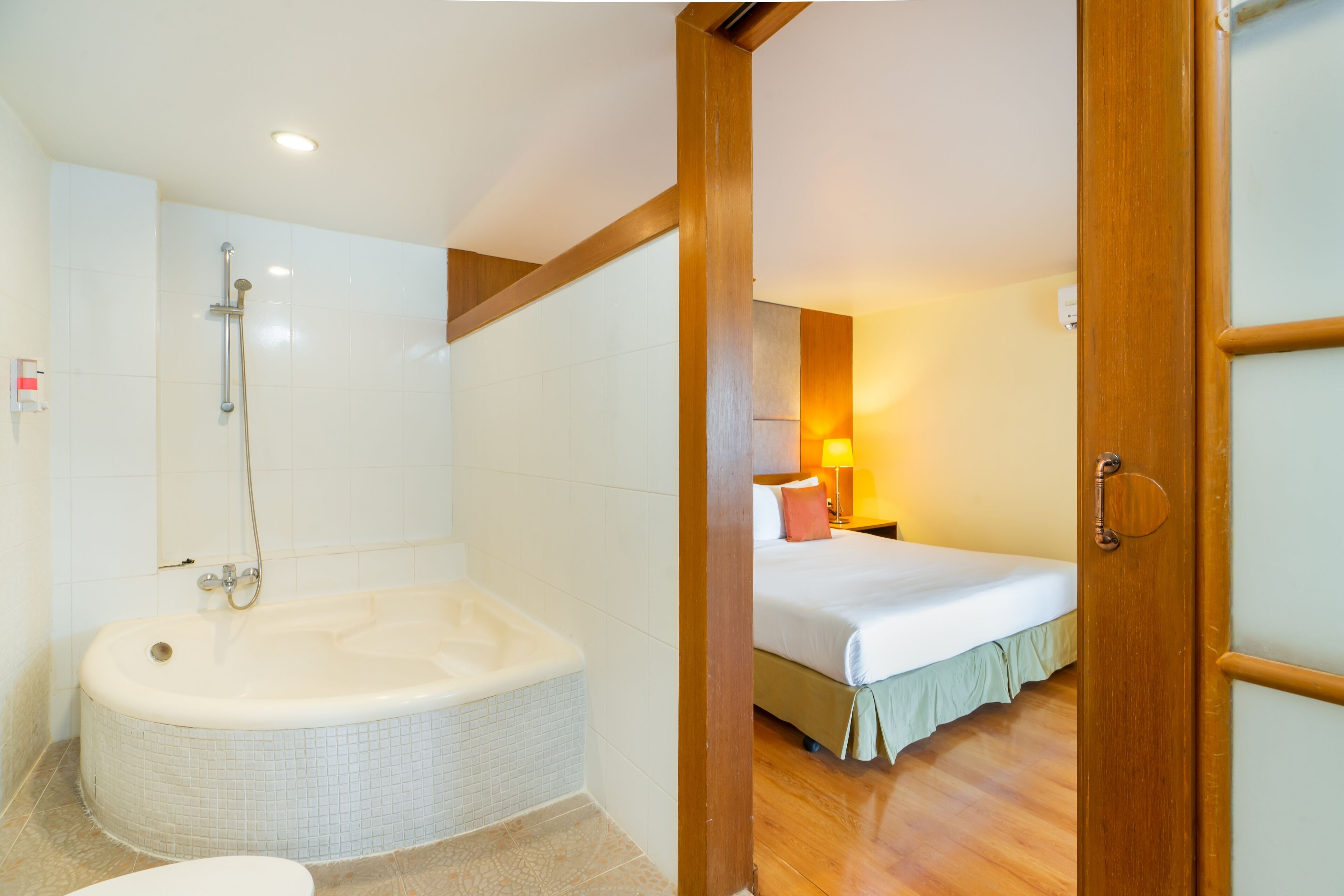 Photo - Bella Villa Metro