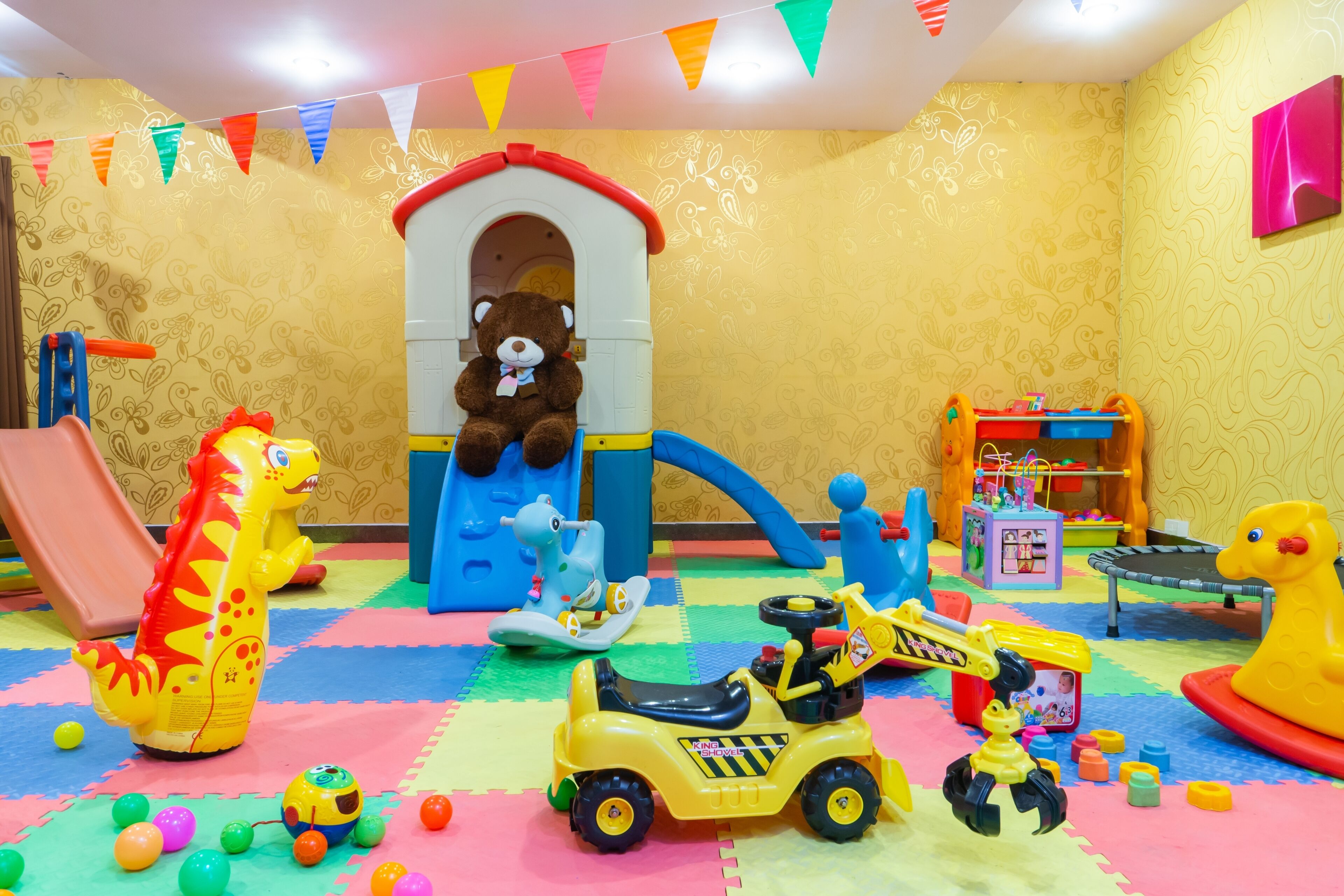 Photo - Bella Villa Metro