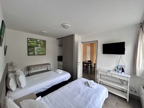 Triple Room | Premium bedding, Select Comfort beds, soundproofing, iron/ironing board