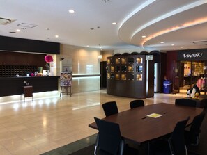 Lobby - Hotel Wing International Shin-Osaka (Osaka)