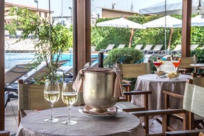 Lunch and dinner served - Hotel La Giocca (Rome)